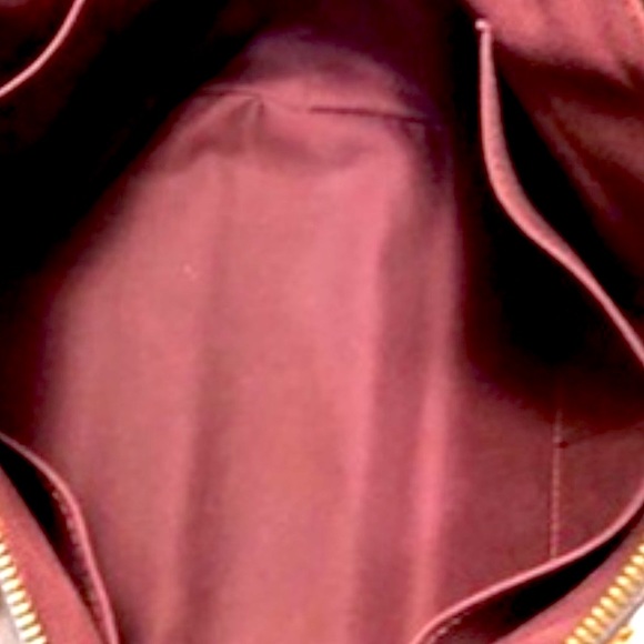 Authentic Louis Vuitton Turenne MM Monogram dust bag and box included. Well-kept - Picture 10 of 15